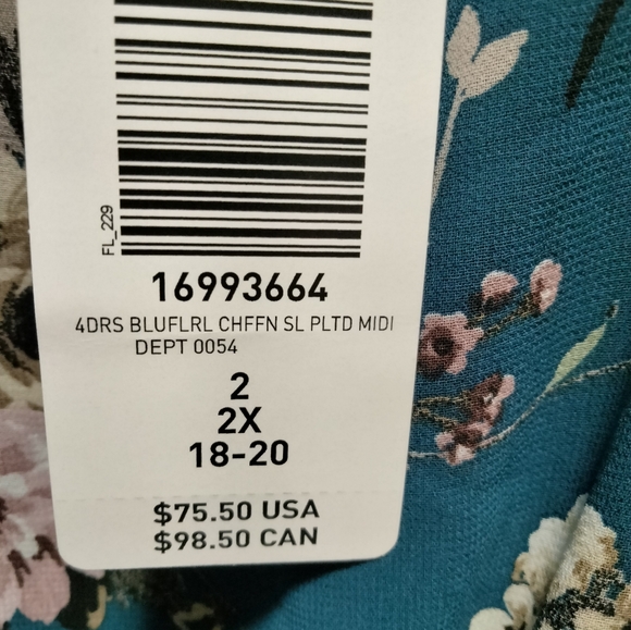 NWT Torrid FloralChiffon Sleevless Pleated Midi Dress - Picture 3 of 10